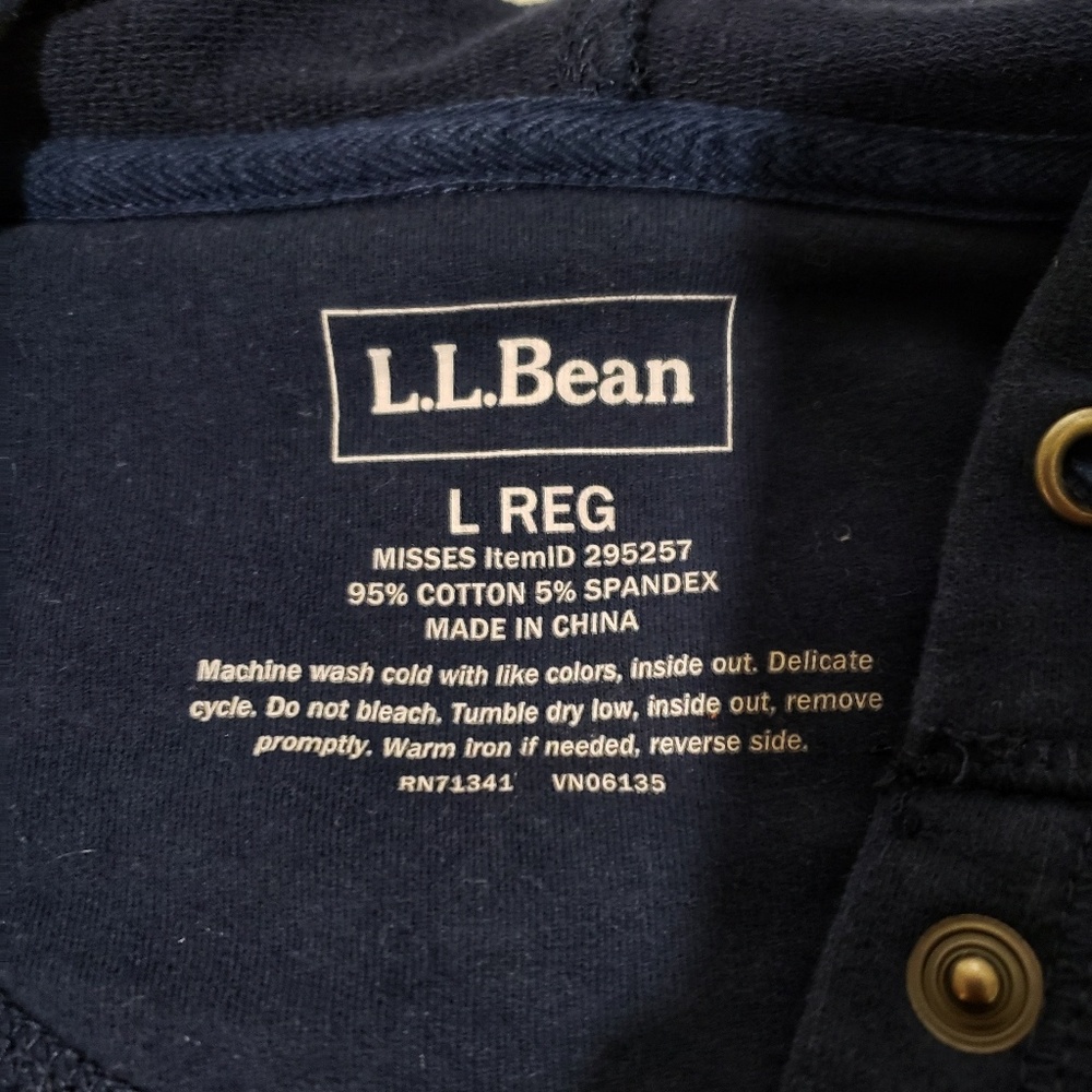 Last chance! 50% off! L.L. Bean Navy Hoodie - Picture 3 of 5